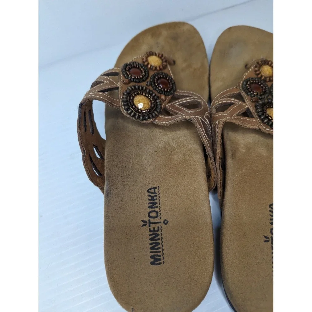 Minnetonka 70805 Women's‎ Leather Beaded Thong Sandal Flipflops Size 9